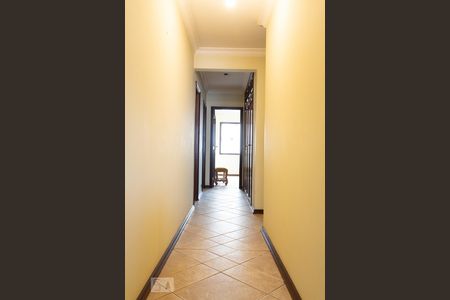 Apartamento para alugar com 160m², 4 quartos e 1 vaga Apartamento para alugar com 160m², 4 quartos e 1 vagaCorredor