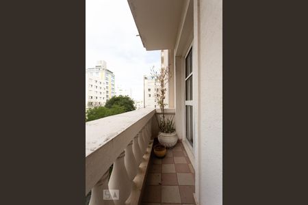 Apartamento para alugar com 160m², 4 quartos e 1 vaga Apartamento para alugar com 160m², 4 quartos e 1 vagaVaranda da Sala