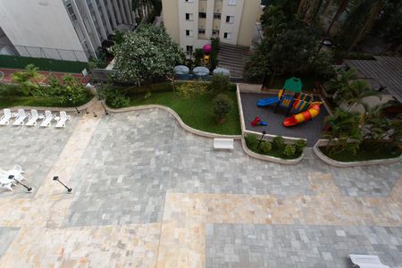 Apartamento para alugar com 160m², 4 quartos e 1 vaga Apartamento para alugar com 160m², 4 quartos e 1 vagaÁrea comum