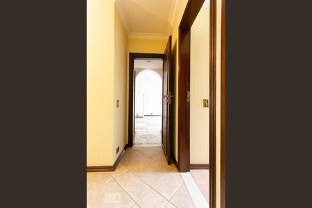 Apartamento para alugar com 160m², 4 quartos e 1 vaga Apartamento para alugar com 160m², 4 quartos e 1 vagaCorredor