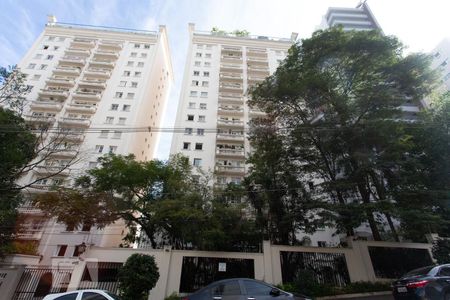 Apartamento para alugar com 160m², 4 quartos e 1 vaga Apartamento para alugar com 160m², 4 quartos e 1 vagaFachada e portaria