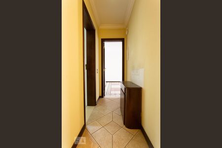 Apartamento para alugar com 160m², 4 quartos e 1 vaga Apartamento para alugar com 160m², 4 quartos e 1 vagaCorredor