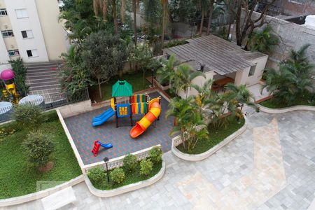 Apartamento para alugar com 160m², 4 quartos e 1 vaga Apartamento para alugar com 160m², 4 quartos e 1 vagaÁrea Comum - Playground