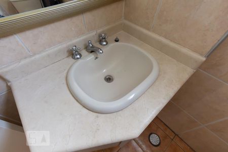 Apartamento à venda com 90m², 4 quartos e 1 vaga Apartamento à venda com 90m², 4 quartos e 1 vagaBanheiro