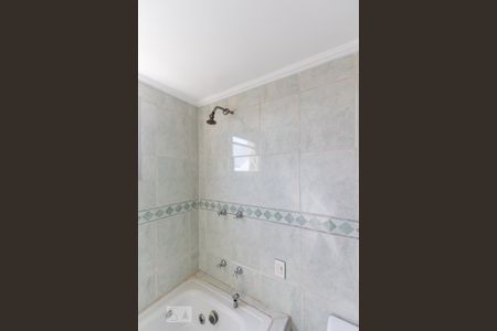 Apartamento à venda com 90m², 4 quartos e 1 vaga Apartamento à venda com 90m², 4 quartos e 1 vagaBanheiro da suíte