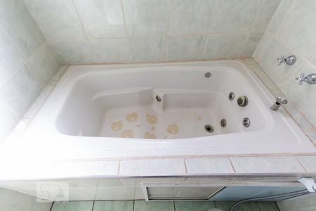 Apartamento à venda com 90m², 4 quartos e 1 vaga Apartamento à venda com 90m², 4 quartos e 1 vagaBanheiro da suíte