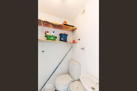 Apartamento à venda com 90m², 4 quartos e 1 vaga Apartamento à venda com 90m², 4 quartos e 1 vagaBanheiro de serviço