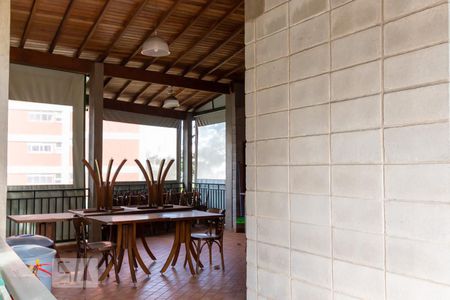 Apartamento à venda com 90m², 4 quartos e 1 vaga Apartamento à venda com 90m², 4 quartos e 1 vagaChurrasqueira