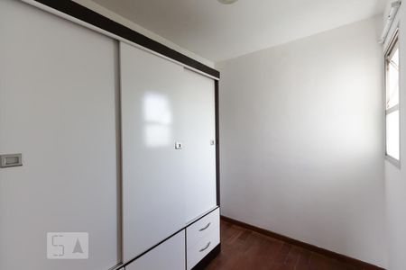 Apartamento à venda com 90m², 4 quartos e 1 vaga Apartamento à venda com 90m², 4 quartos e 1 vagaQuarto 4