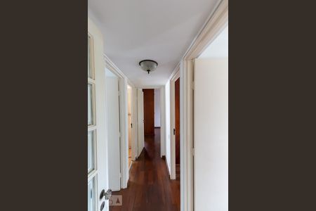 Apartamento à venda com 90m², 4 quartos e 1 vaga Apartamento à venda com 90m², 4 quartos e 1 vagaCorredor