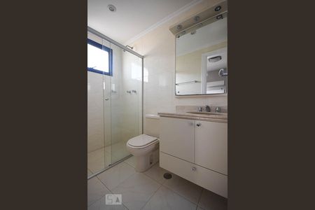 Banheiro Suíte 1 de apartamento à venda com 3 quartos, 160m² em Vila Suzana, São Paulo