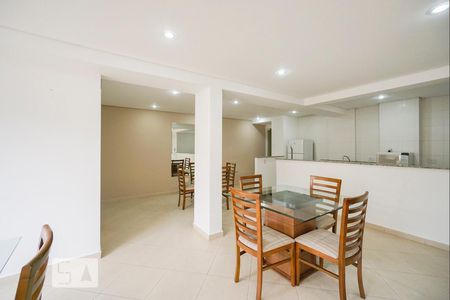 Apartamento para alugar com 54m², 2 quartos e 1 vaga Apartamento para alugar com 54m², 2 quartos e 1 vagaÁrea comum - Salão de festas