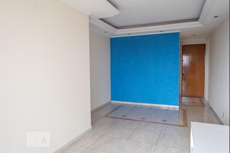 Sala de apartamento para alugar com 3 quartos, 64m² em Vila Ivone, São Paulo