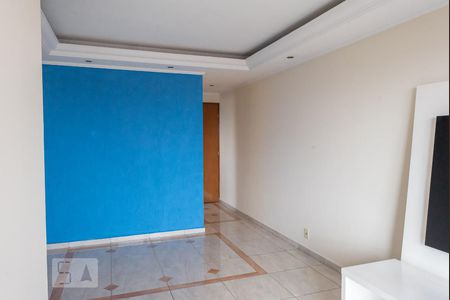 Sala de apartamento para alugar com 3 quartos, 64m² em Vila Ivone, São Paulo