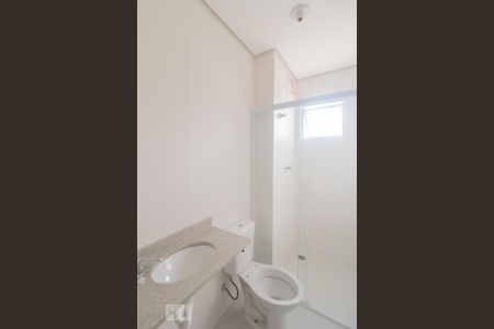 Banheiro de apartamento à venda com 2 quartos, 52m² em Lauzane Paulista, São Paulo