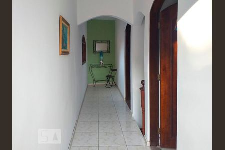 Corredor de casa para alugar com 4 quartos, 270m² em Parque Boturussu, São Paulo