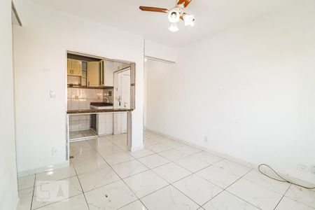 Sala de apartamento para alugar com 2 quartos, 50m² em Pechincha, Rio de Janeiro