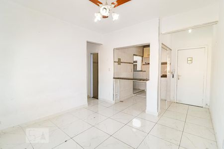 Sala de apartamento para alugar com 2 quartos, 50m² em Pechincha, Rio de Janeiro