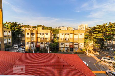 Vista da Sala de apartamento para alugar com 2 quartos, 50m² em Pechincha, Rio de Janeiro