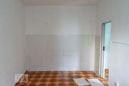 Quarto de casa para alugar com 1 quarto, 40m² em Penha, Rio de Janeiro