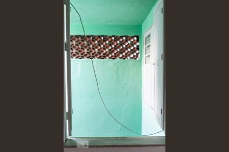 Vista da sala de casa para alugar com 1 quarto, 40m² em Penha, Rio de Janeiro