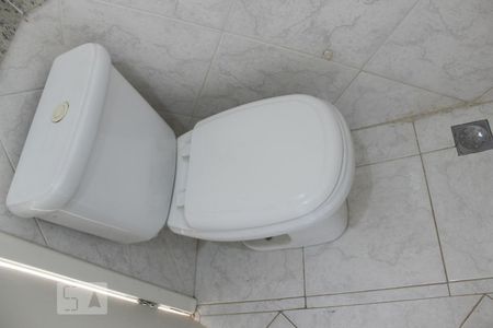 Casa de condomínio à venda com 130m², 2 quartos e 1 vagaBanheiro da Suíte 2