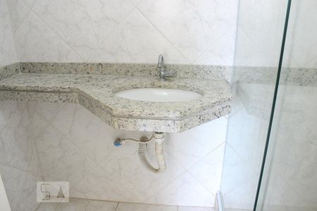 Casa de condomínio à venda com 130m², 2 quartos e 1 vagaBanheiro da Suíte 2