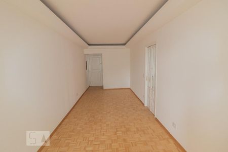 Apartamento à venda com 74m², 3 quartos e 1 vaga Apartamento à venda com 74m², 3 quartos e 1 vagaDetalhe Sala