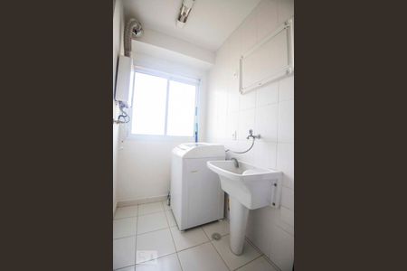 Apartamento à venda com 64m², 2 quartos e 1 vagaarea de serviço