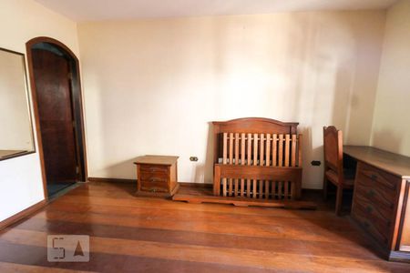 Casa à venda com 550m², 5 quartos e 6 vagas Casa à venda com 550m², 5 quartos e 6 vagasSuite 3