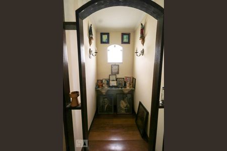 Casa à venda com 550m², 5 quartos e 6 vagas Casa à venda com 550m², 5 quartos e 6 vagasOratório