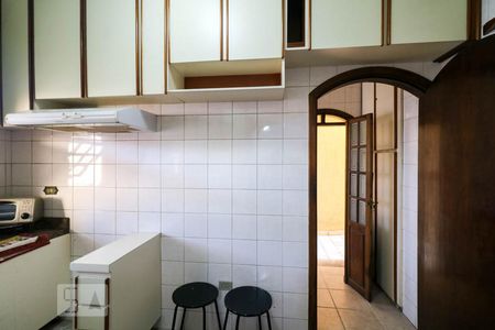 Casa à venda com 550m², 5 quartos e 6 vagas Casa à venda com 550m², 5 quartos e 6 vagasCozinha