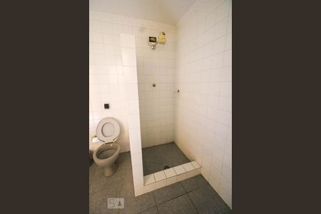 Casa à venda com 550m², 5 quartos e 6 vagas Casa à venda com 550m², 5 quartos e 6 vagasVestiário 2