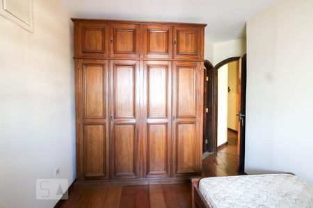 Casa à venda com 550m², 5 quartos e 6 vagas Casa à venda com 550m², 5 quartos e 6 vagasSuite 1