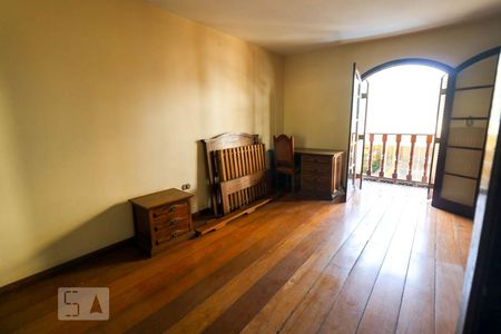 Casa à venda com 550m², 5 quartos e 6 vagas Casa à venda com 550m², 5 quartos e 6 vagasSuite 3