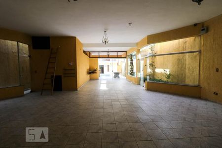 Casa à venda com 550m², 5 quartos e 6 vagas Casa à venda com 550m², 5 quartos e 6 vagasSalão