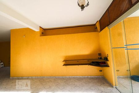 Casa à venda com 550m², 5 quartos e 6 vagas Casa à venda com 550m², 5 quartos e 6 vagasSalão