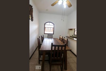 Casa à venda com 550m², 5 quartos e 6 vagas Casa à venda com 550m², 5 quartos e 6 vagasCopa