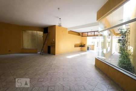 Casa à venda com 550m², 5 quartos e 6 vagas Casa à venda com 550m², 5 quartos e 6 vagasSalão