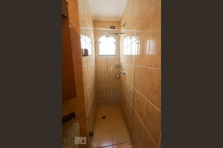 Casa à venda com 550m², 5 quartos e 6 vagas Casa à venda com 550m², 5 quartos e 6 vagasBanheiro