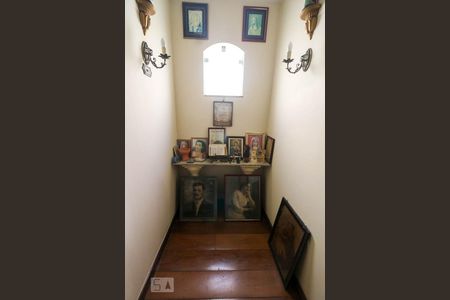 Casa à venda com 550m², 5 quartos e 6 vagas Casa à venda com 550m², 5 quartos e 6 vagasOratório