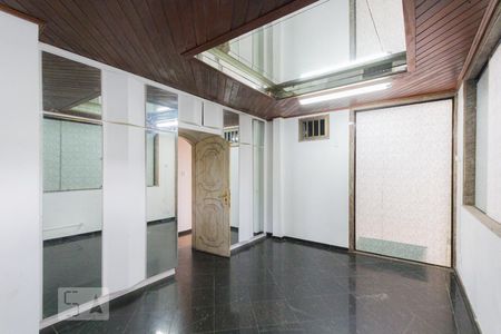 Casa à venda com 736m², 3 quartos e 4 vagasSuíte 2