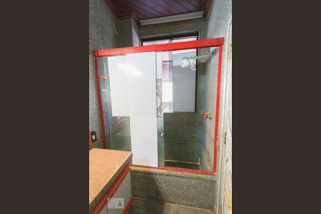 Casa à venda com 736m², 3 quartos e 4 vagasBanheiro da Suíte 3