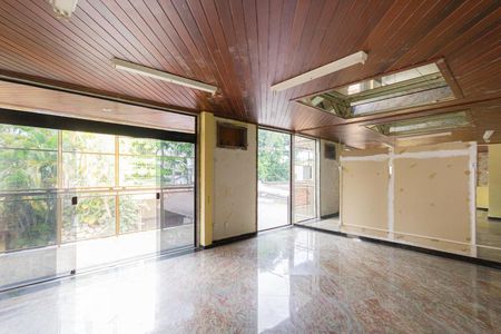 Casa à venda com 736m², 3 quartos e 4 vagasSuíte 1