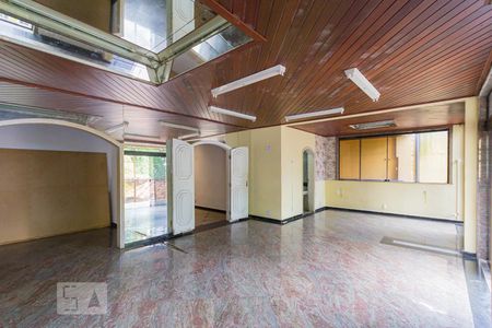 Casa à venda com 736m², 3 quartos e 4 vagasSuíte 1