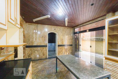 Casa à venda com 736m², 3 quartos e 4 vagasCozinha