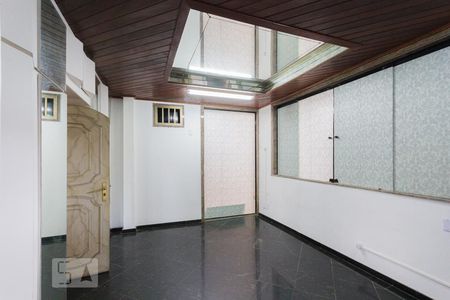 Casa à venda com 736m², 3 quartos e 4 vagasSuíte 2