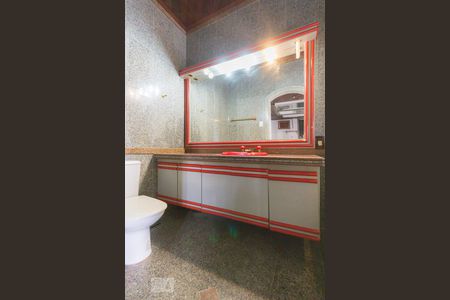 Casa à venda com 736m², 3 quartos e 4 vagasBanheiro da Suíte 3