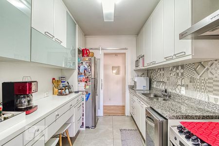 Apartamento à venda com 100m², 2 quartos e 2 vagasCozinha