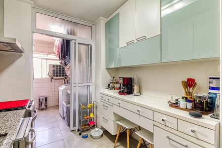 Apartamento à venda com 100m², 2 quartos e 2 vagasCozinha